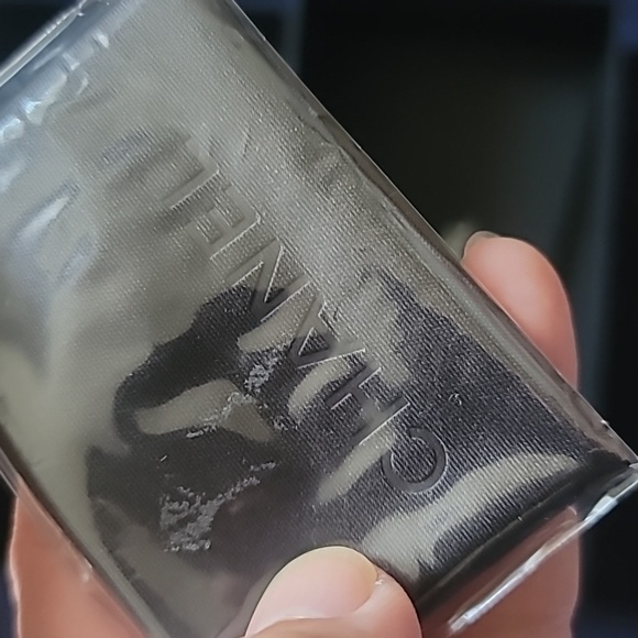 Chanel sunglasses case - Picture 8 of 8